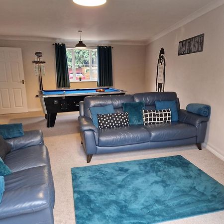 Hereford - Finch House - Modern 4 Bedroom House Located In South Hereford, Dog Friendly With Nearby Countryside, Pool Table, Sleeps Up To 10 Guests - Hosted By Rentmyhouse Екстериор снимка