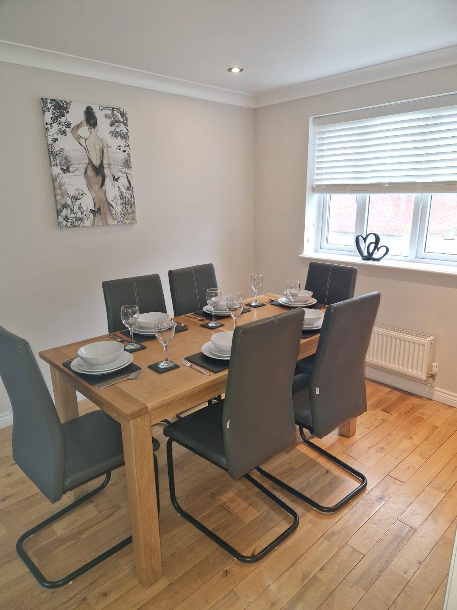 Hereford - Finch House - Modern 4 Bedroom House Located In South Hereford, Dog Friendly With Nearby Countryside, Pool Table, Sleeps Up To 10 Guests - Hosted By Rentmyhouse Екстериор снимка