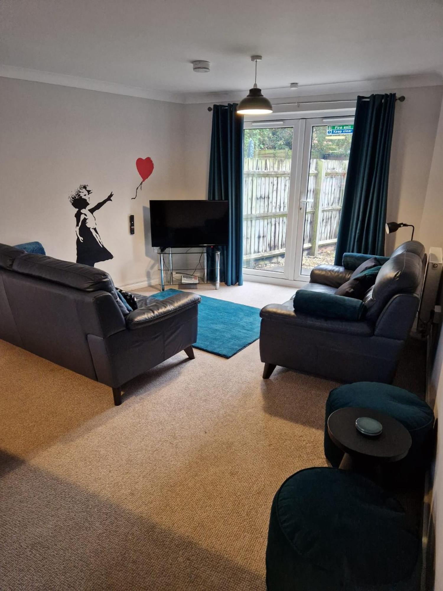 Hereford - Finch House - Modern 4 Bedroom House Located In South Hereford, Dog Friendly With Nearby Countryside, Pool Table, Sleeps Up To 10 Guests - Hosted By Rentmyhouse Екстериор снимка