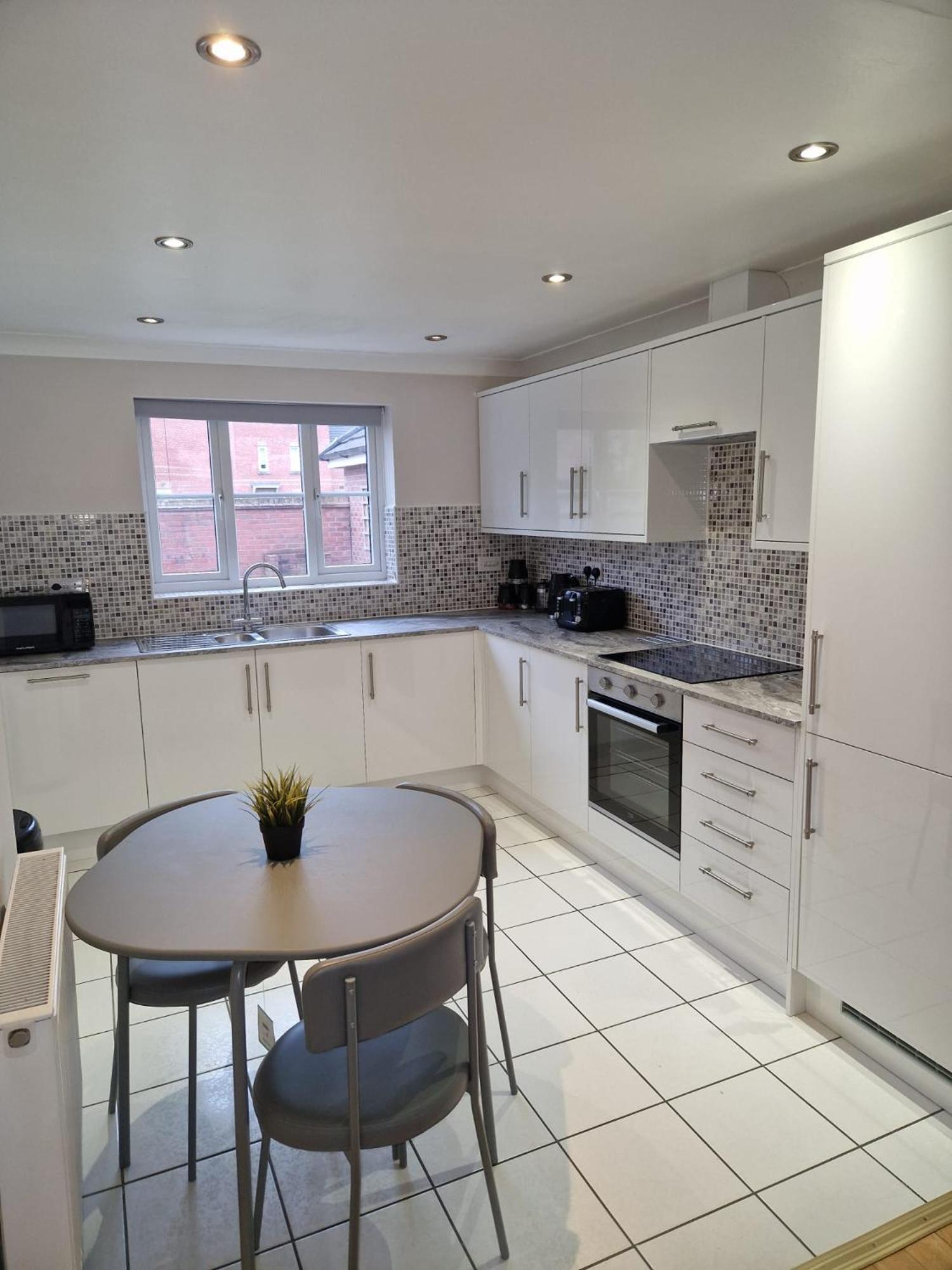 Hereford - Finch House - Modern 4 Bedroom House Located In South Hereford, Dog Friendly With Nearby Countryside, Pool Table, Sleeps Up To 10 Guests - Hosted By Rentmyhouse Екстериор снимка
