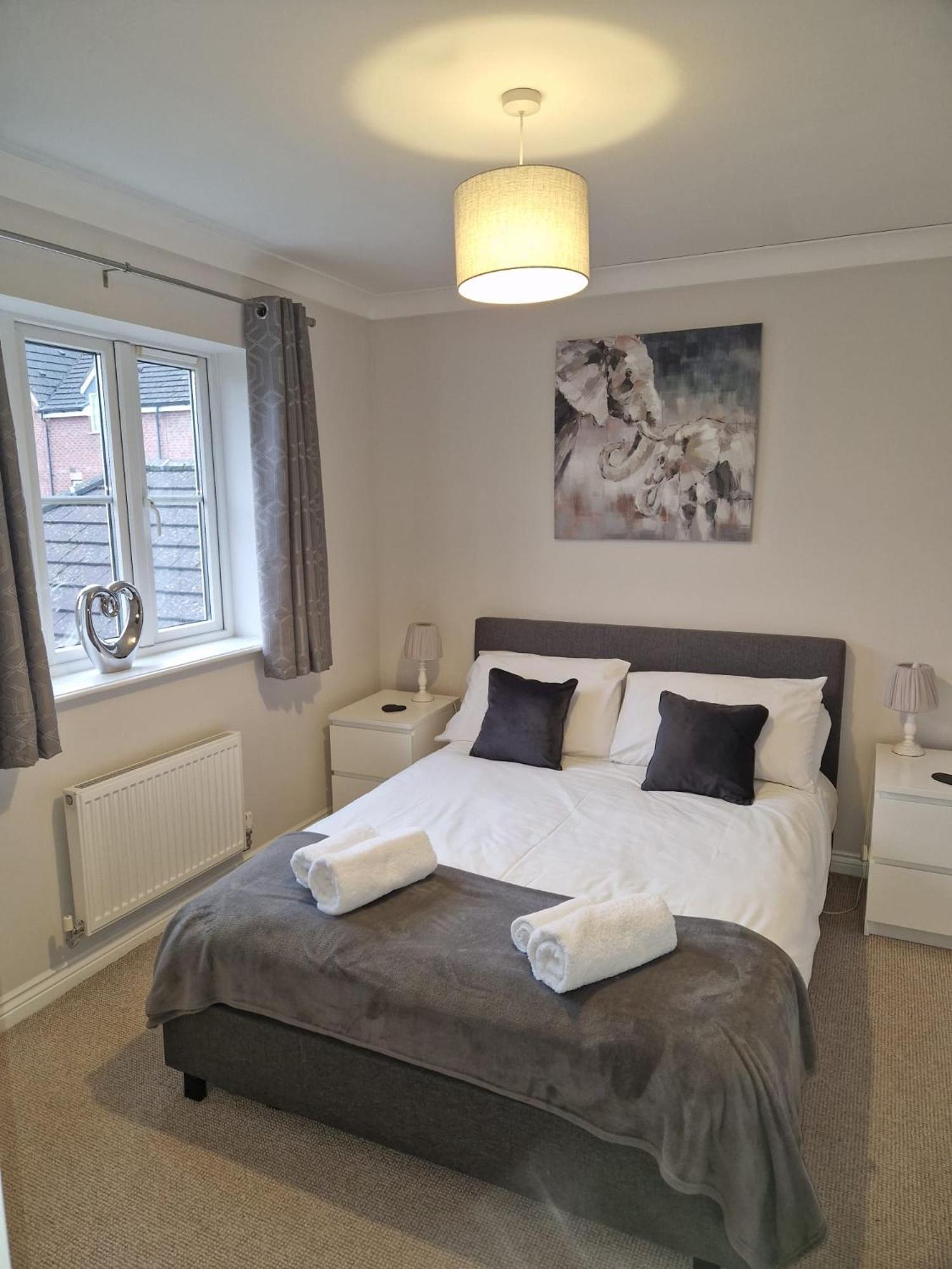 Hereford - Finch House - Modern 4 Bedroom House Located In South Hereford, Dog Friendly With Nearby Countryside, Pool Table, Sleeps Up To 10 Guests - Hosted By Rentmyhouse Екстериор снимка